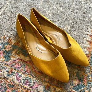 Time and tru mustard faux suede flats
